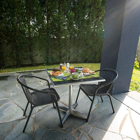 Dettingen an der Erms Bed & Breakfast Outlet Hotel מראה חיצוני תמונה