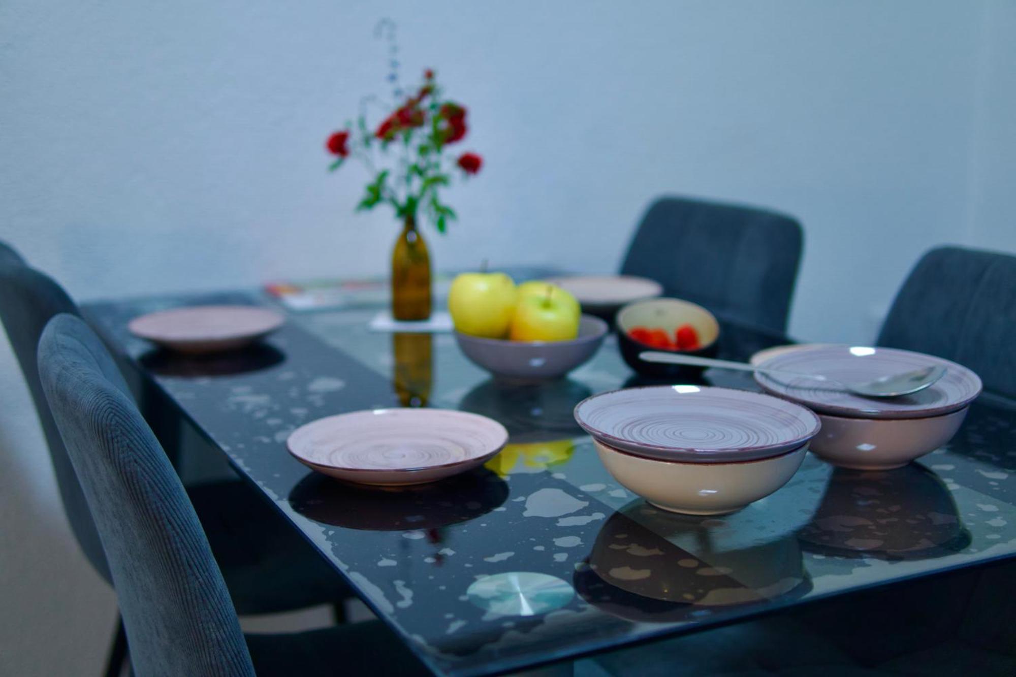 Dettingen an der Erms Bed & Breakfast Outlet Hotel מראה חיצוני תמונה