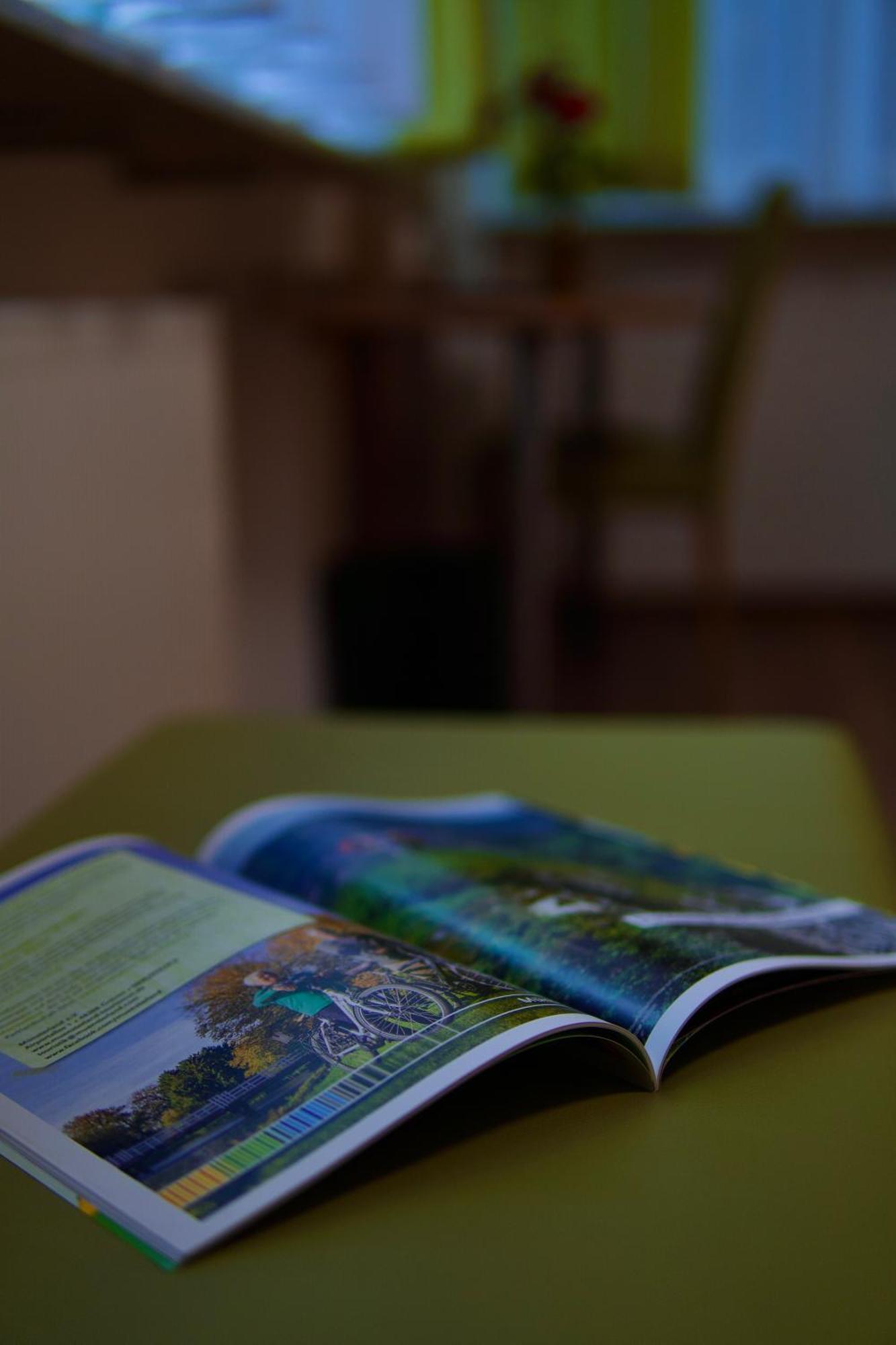 Dettingen an der Erms Bed & Breakfast Outlet Hotel מראה חיצוני תמונה