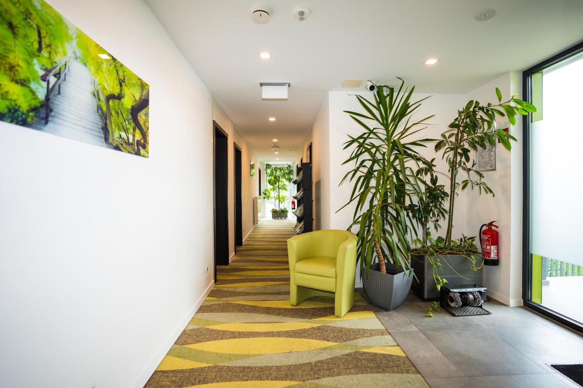 Dettingen an der Erms Bed & Breakfast Outlet Hotel מראה חיצוני תמונה